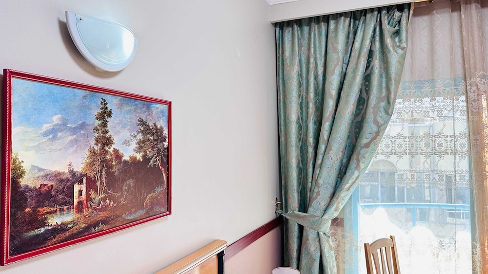 Standard Double Room, 1 King Bed photo 2