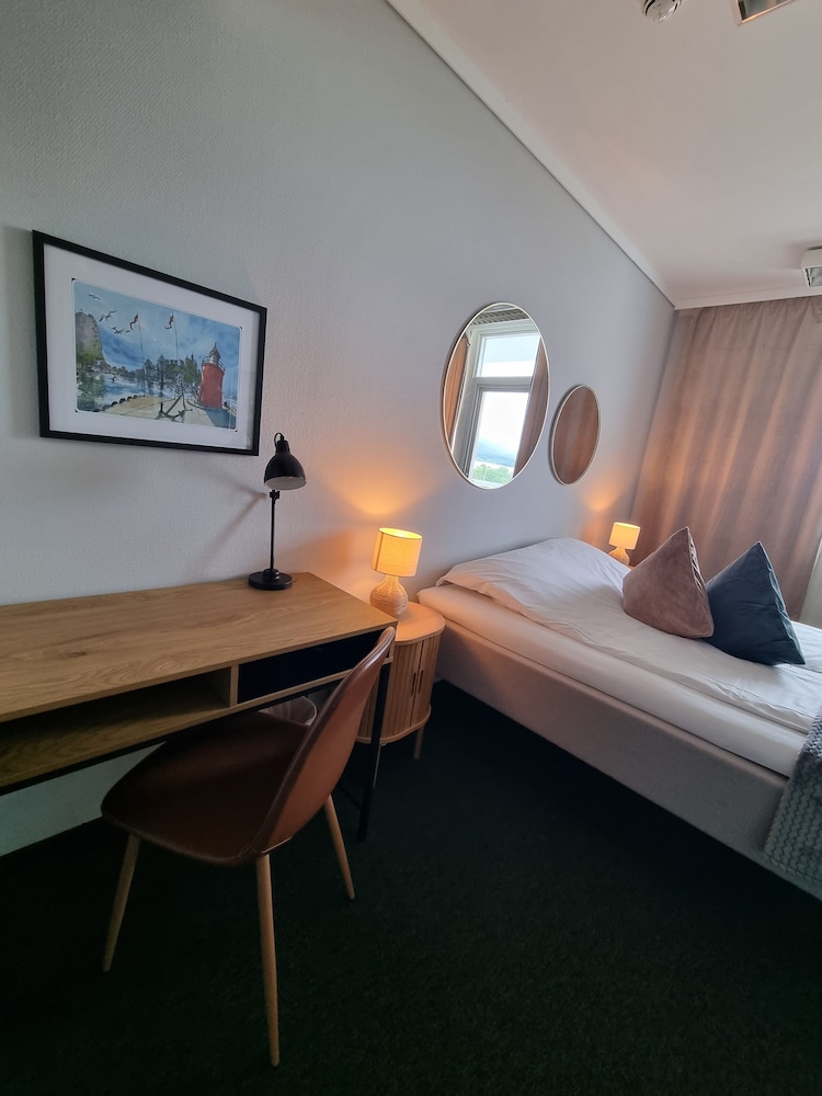 Superior Double Room with Shared Bathroom and Sea View photo 1