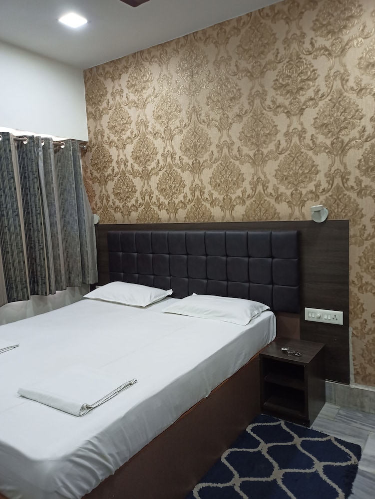 Alka Royal View Room with Balcony photo 3