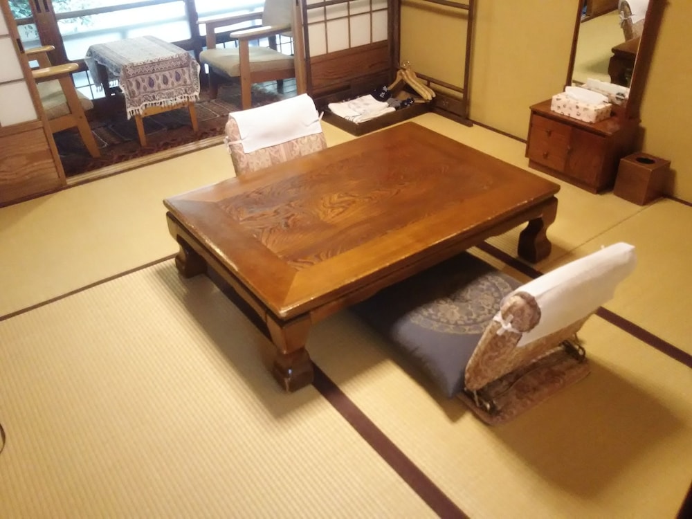 Japanese Style Economy Room with Shared Bathroom (UME) photo 2