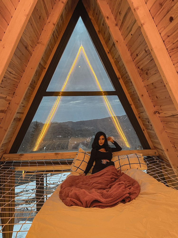Luxury Quadruple Room, Non Smoking, Mountain View photo 3
