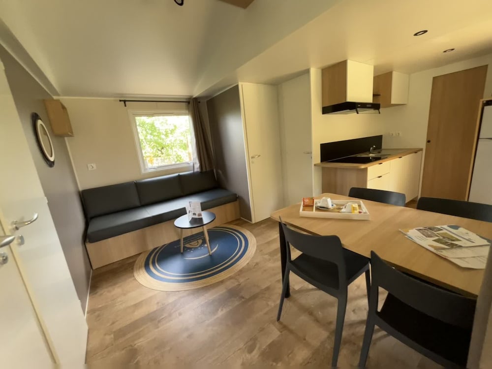 Comfort Mobile Home, 2 Bedrooms photo 3