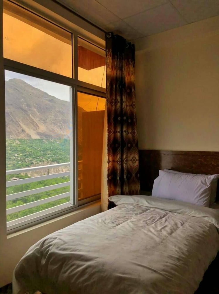Standard Double or Twin Room - Photo 3