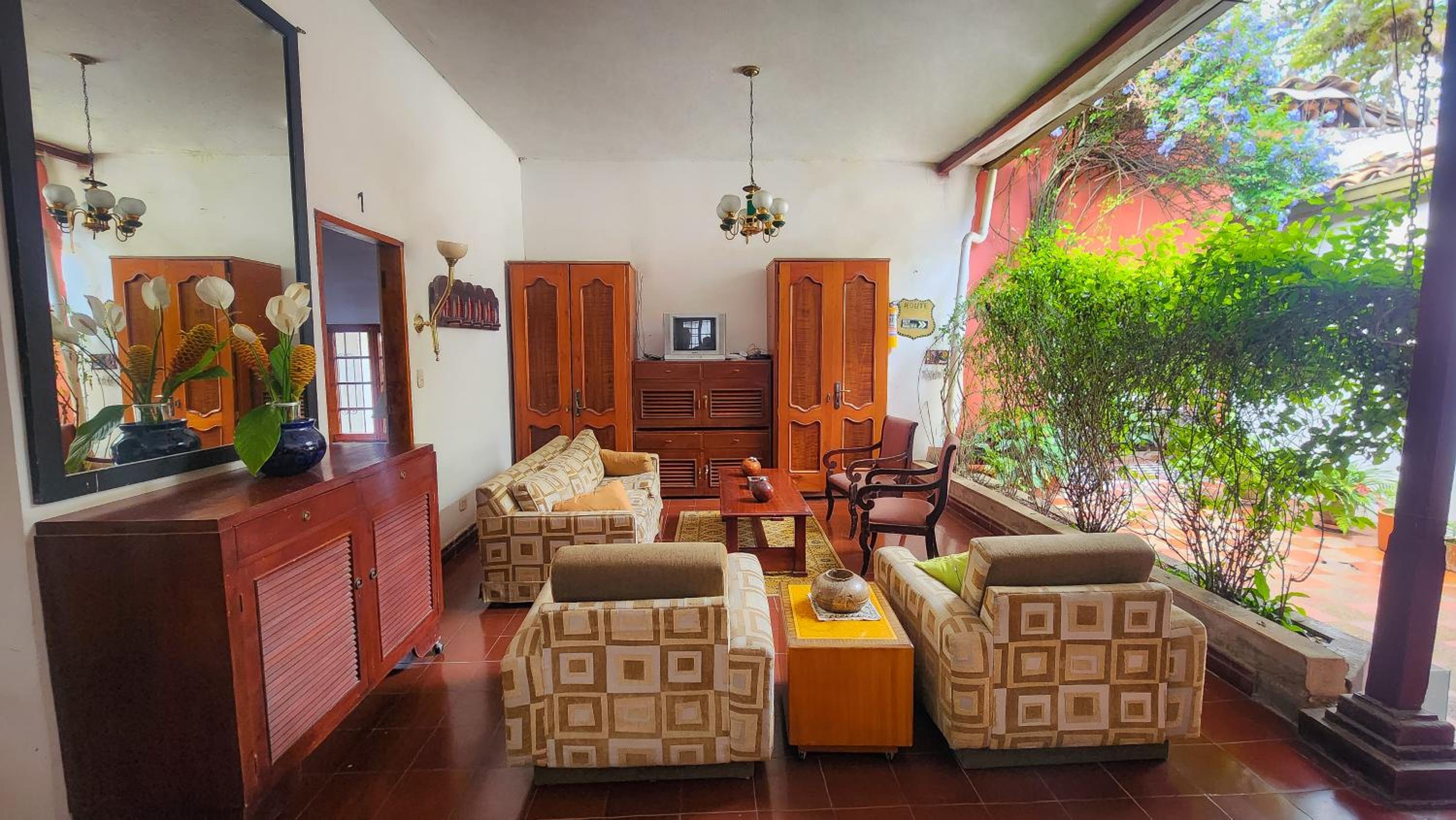 Deluxe Family Room photo 1