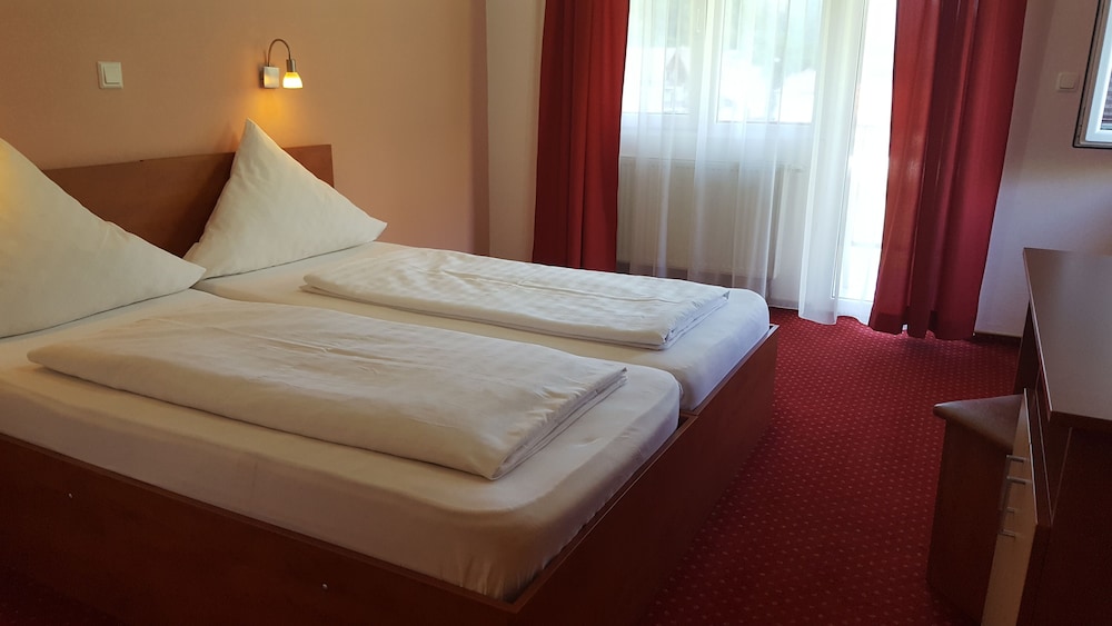 Twin Room photo 1