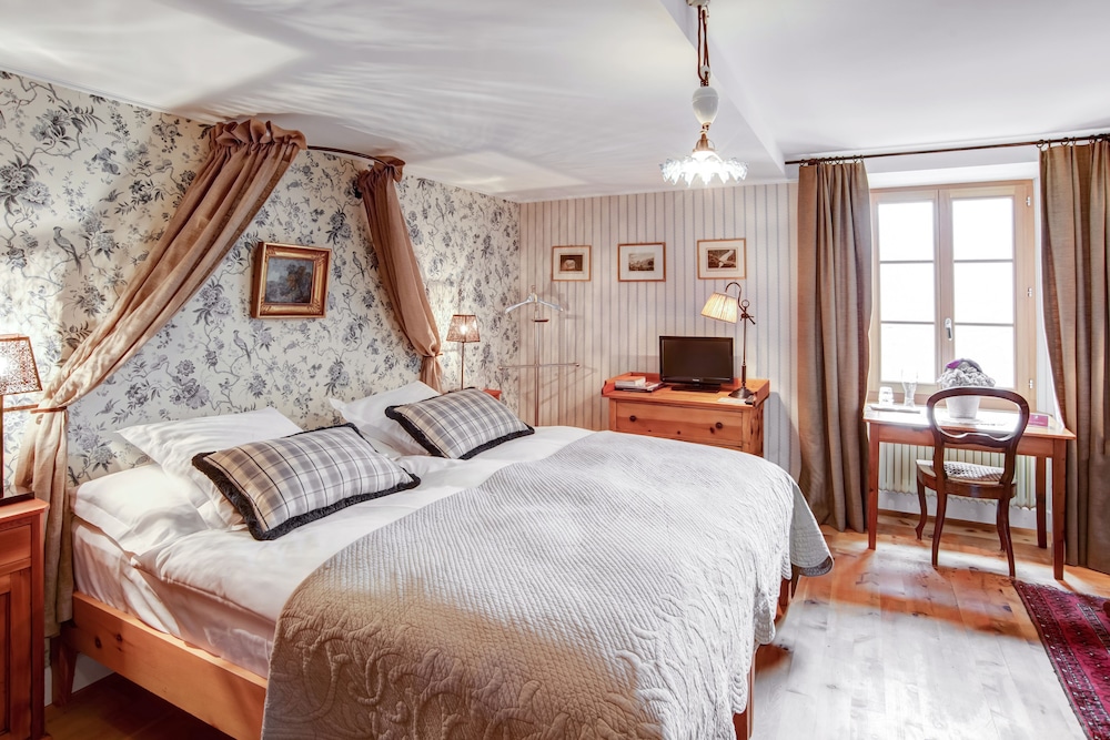 Deluxe Double or Twin Room, Non Smoking, Mountain View