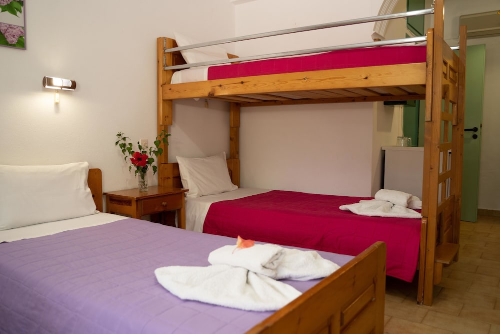 Triple Room photo 3