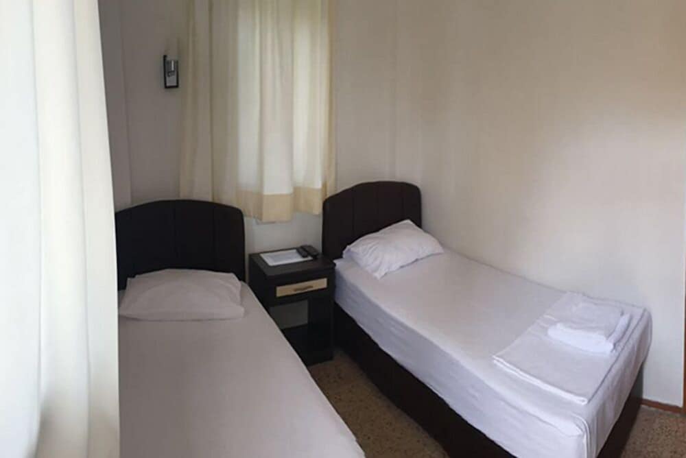 City Twin Room photo 1