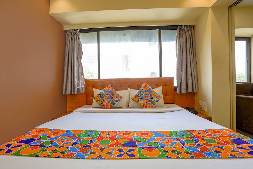 Deluxe Room - Photo 3