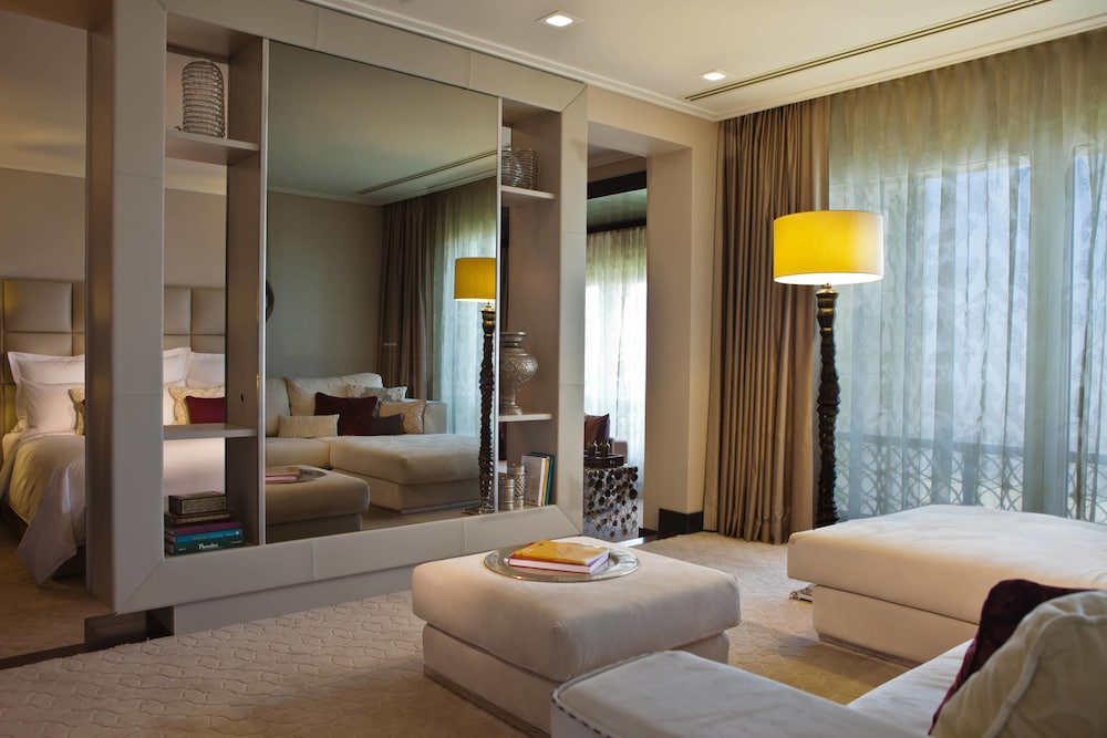 Royal Suite, 1 Bedroom, City View photo 1