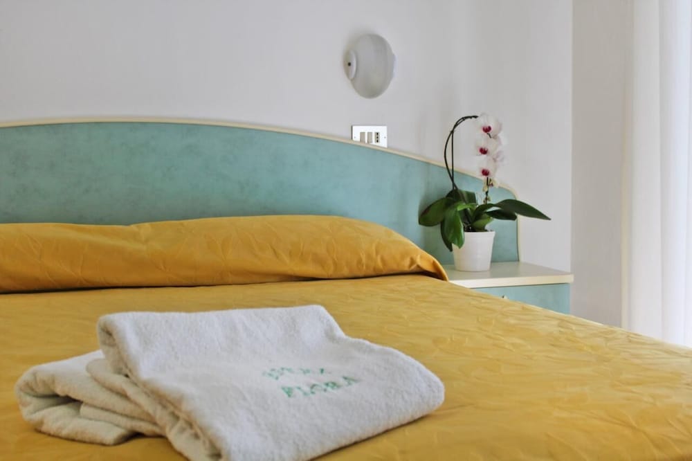 Quadruple Room - Photo 1
