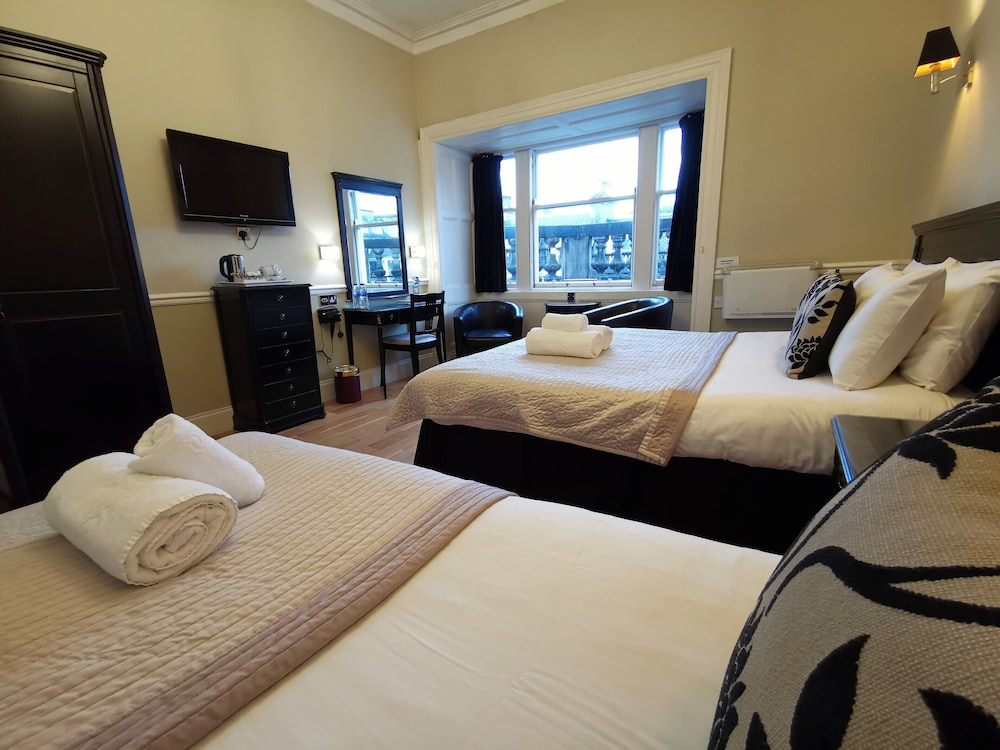 Classic Room, Multiple Beds - Photo 1