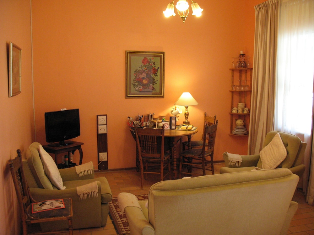 Family Cottage, 2 Bedrooms (15 Bell Street)