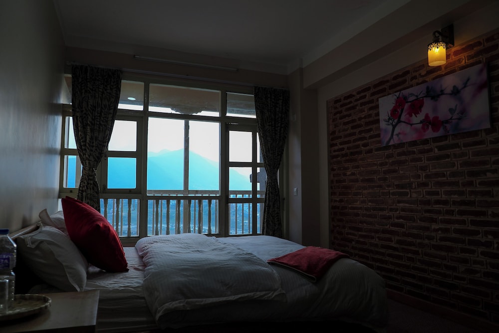 Standard Double Room photo 3