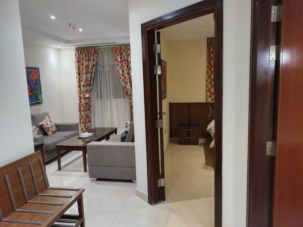 Deluxe Double Room - Photo 11