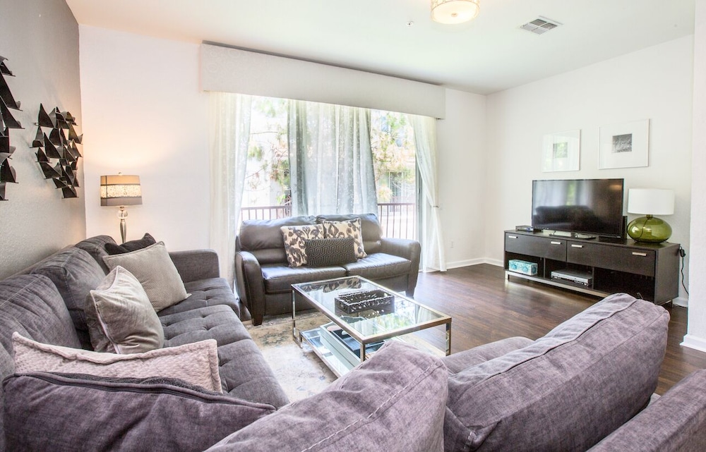 Deluxe Townhome, 3 Bedrooms, Non Smoking