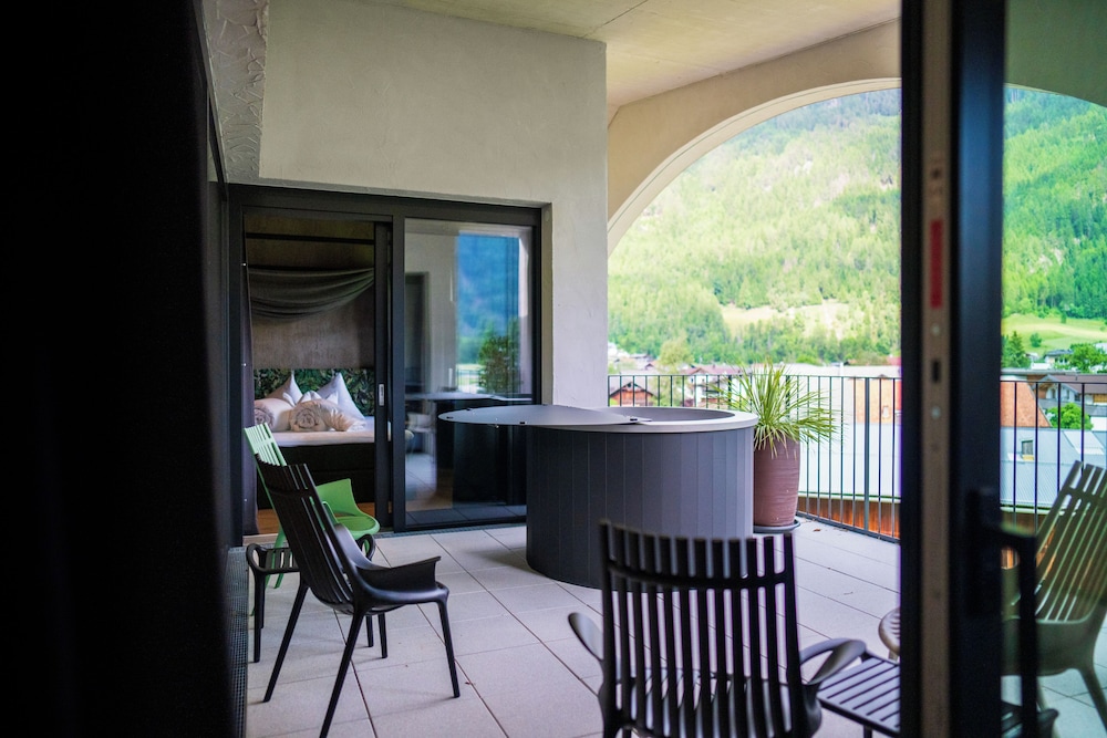 Penthouse photo 2