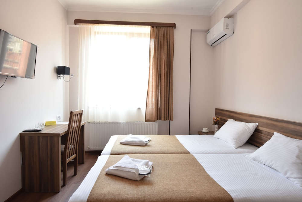 Deluxe Double Room, Balcony photo 1