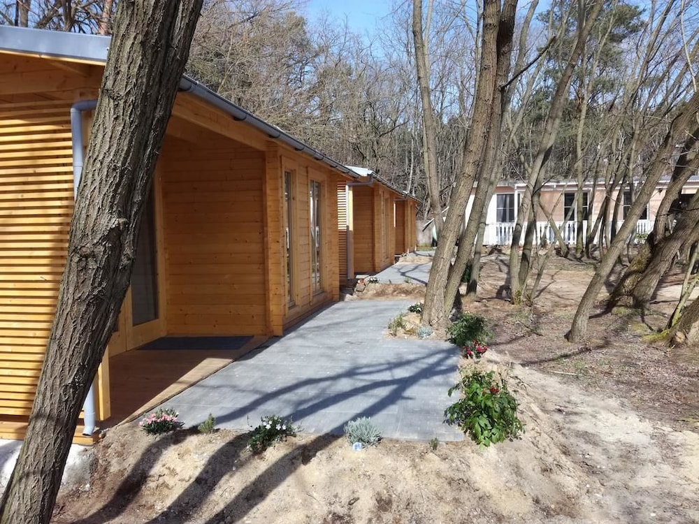 Comfort Chalet, 1 Bedroom, Kitchen, Garden Area photo 2