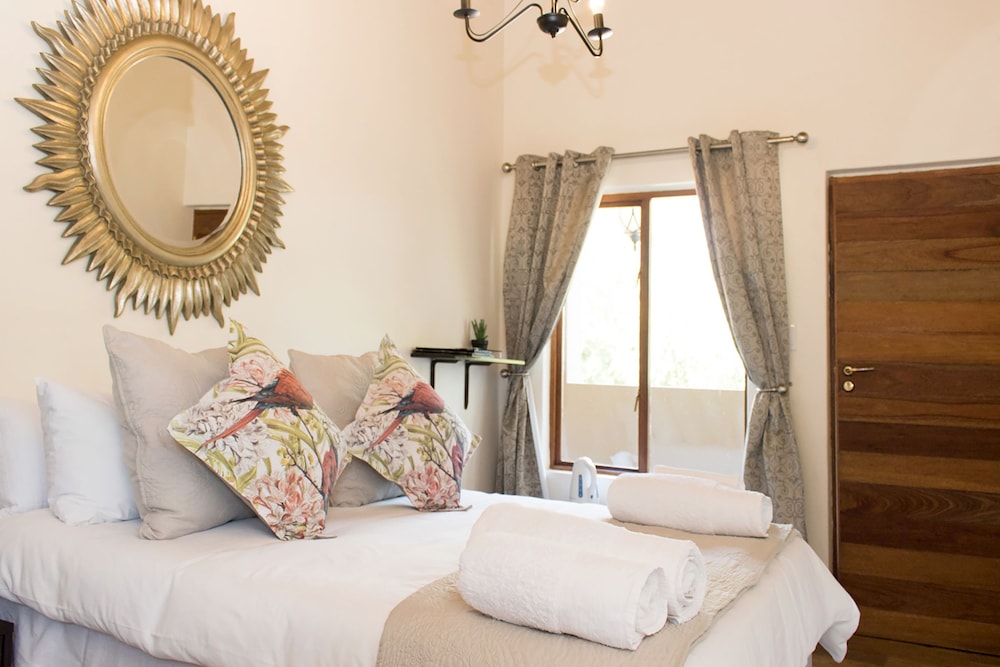 Standard Double Room, 1 Queen Bed, Ensuite, Garden View photo 1