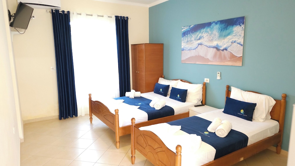 Standard Room, 1 Bedroom, Kitchenette, Courtyard View