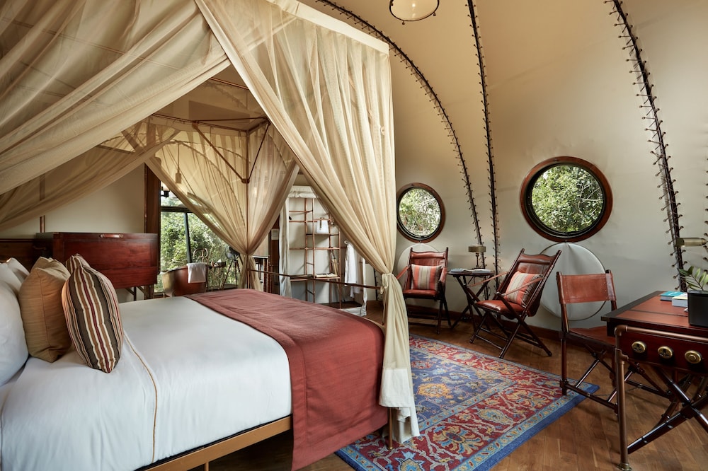 Family Cocoon Pool Suite with One Free Game Drive photo 2