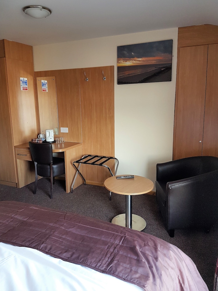 Deluxe Double Room, 1 Double Bed, Sea View, Sea Facing photo 2