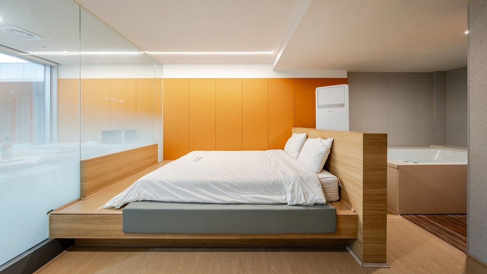 Basic Room, 1 Bedroom (Room B201 (Couple Room)) - Photo 3