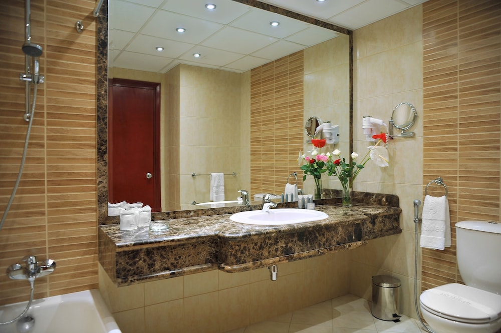 Deluxe Single Room thumbnail 6