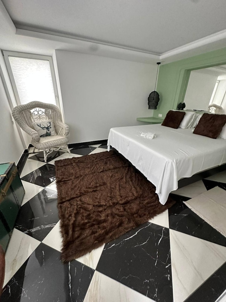 Unique Losone Apartment, 사진 21