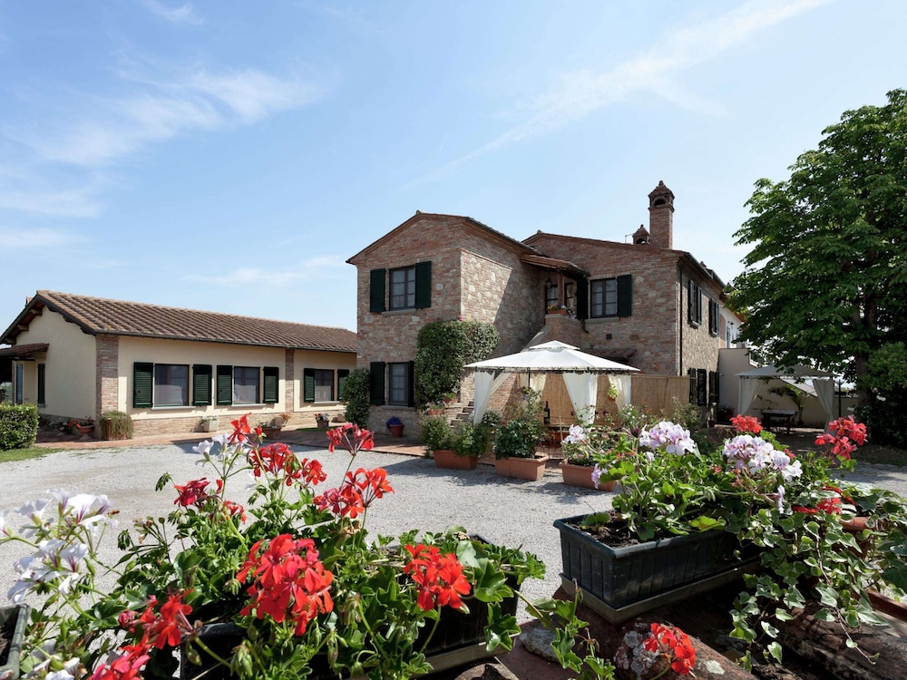 Deluxe House, 3 Bedrooms photo 2