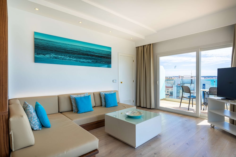 Junior Suite, Balcony, Sea View thumbnail 5