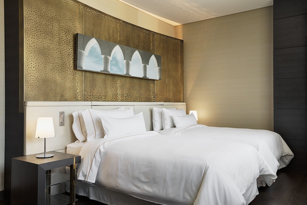 Executive Room, 1 Double Bed, Smoking photo 2