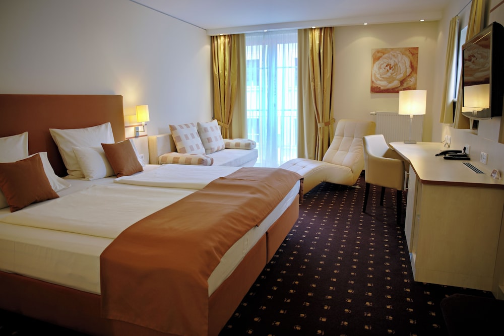 Grand Twin Room