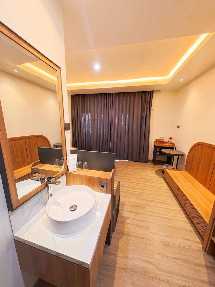 Sea View Room photo 3