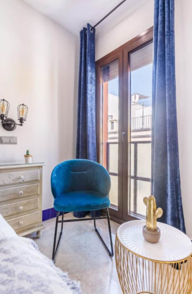 Double Room - Photo 6