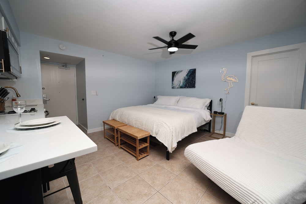 Luxury Studio, Non Smoking, Bay View