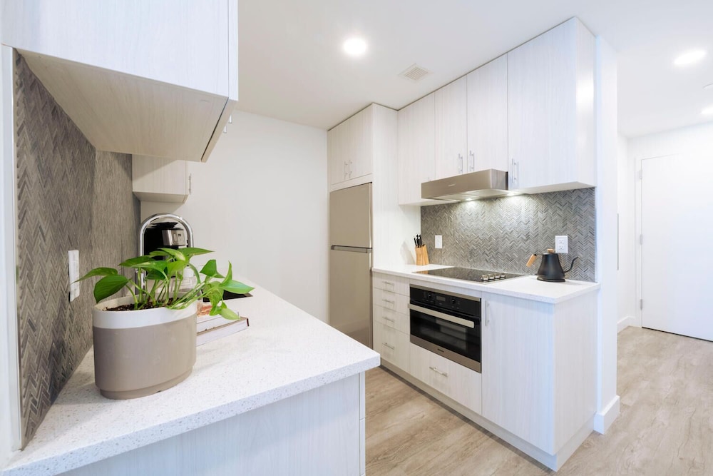 One Bedroom Condo And Studio photo 2