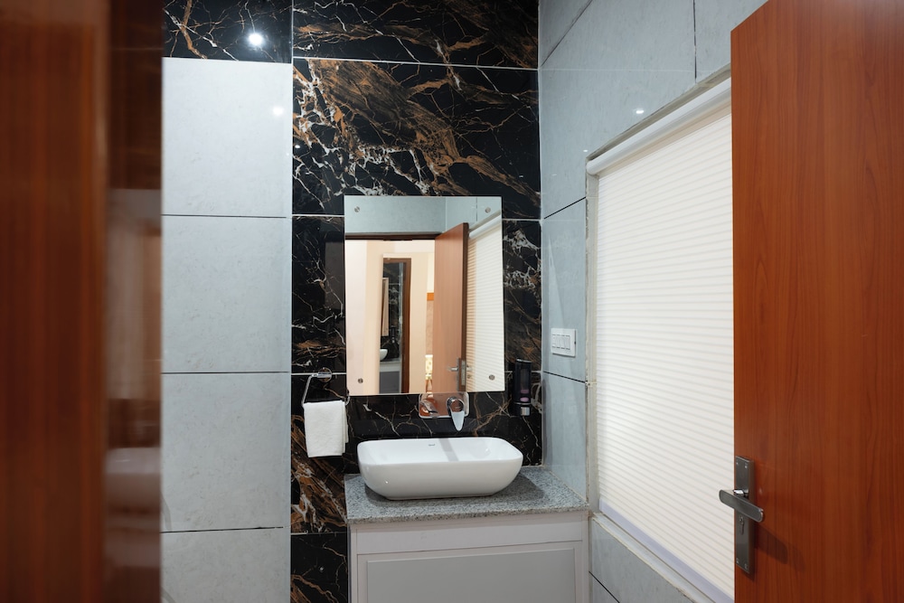 Mountain View Junior Suite photo 3