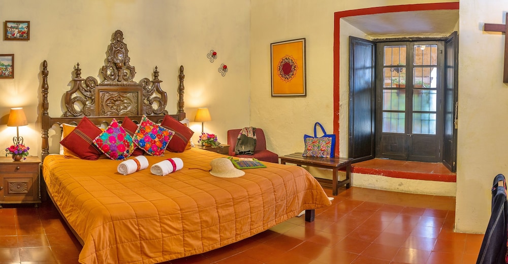Deluxe Double Room, Garden View, Courtyard Area photo 2
