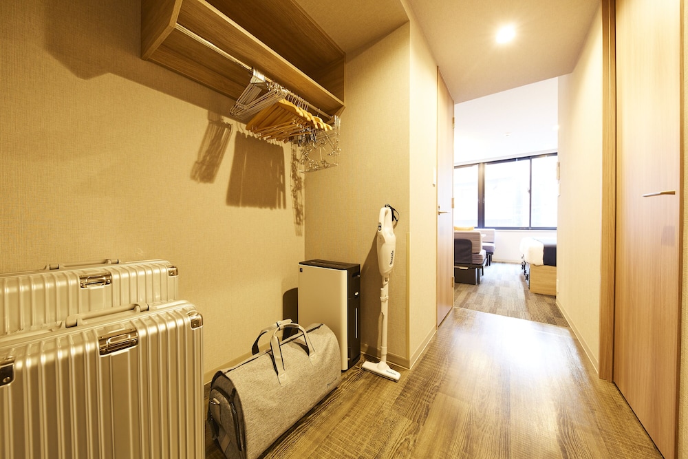 Grand Japanese Room thumbnail 5