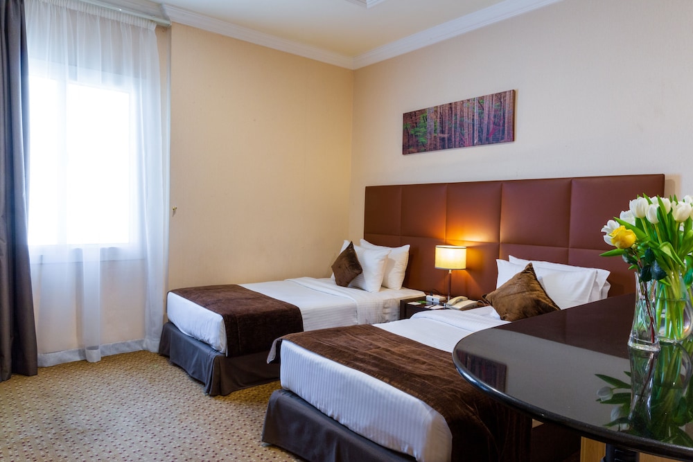 Deluxe Double Room Single Use, 2 Twin Beds, City View - Photo 5