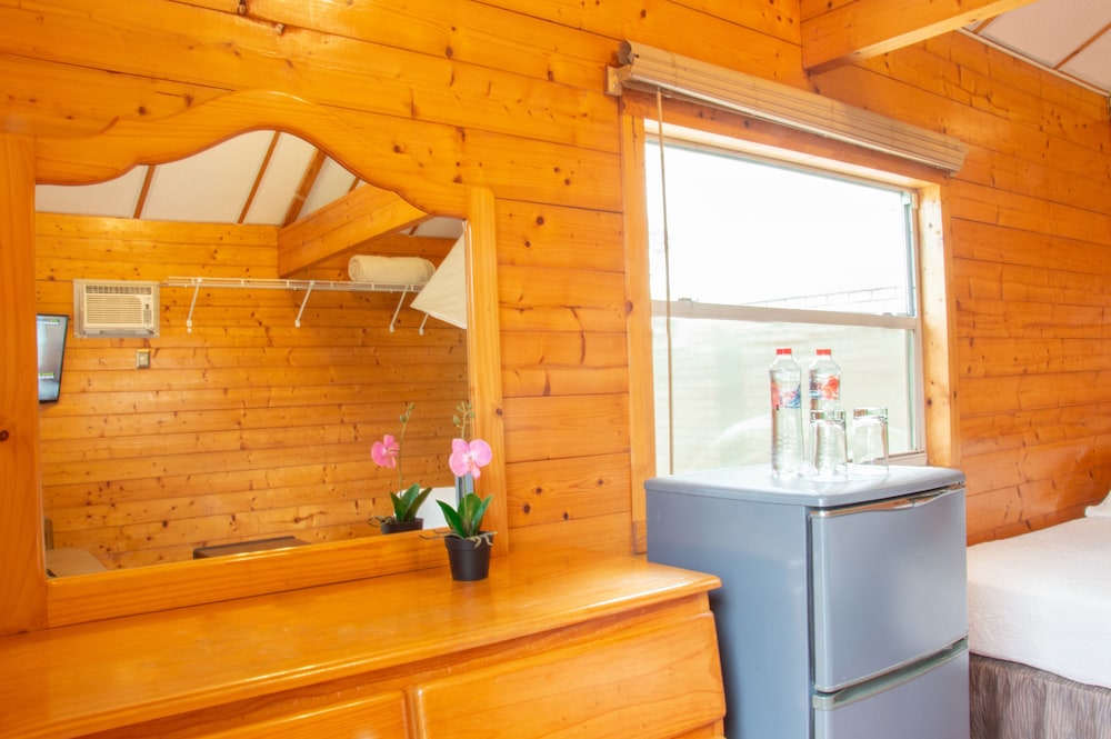 Standard Cabin