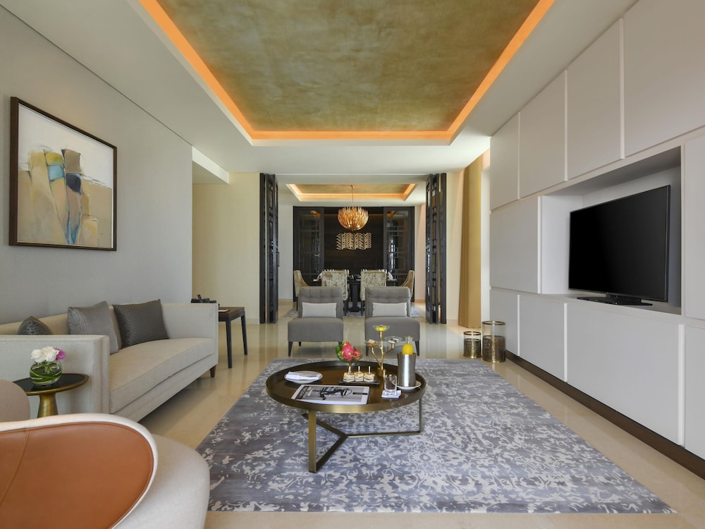 Suite, 2 Bedrooms, Kitchen