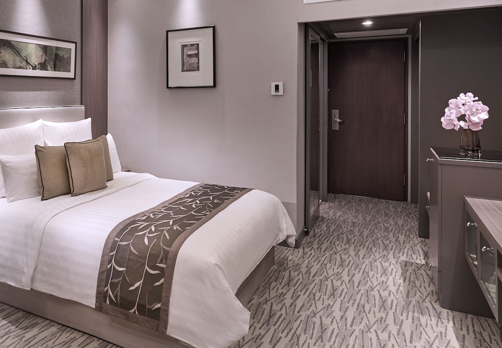 Club Double Room, City View