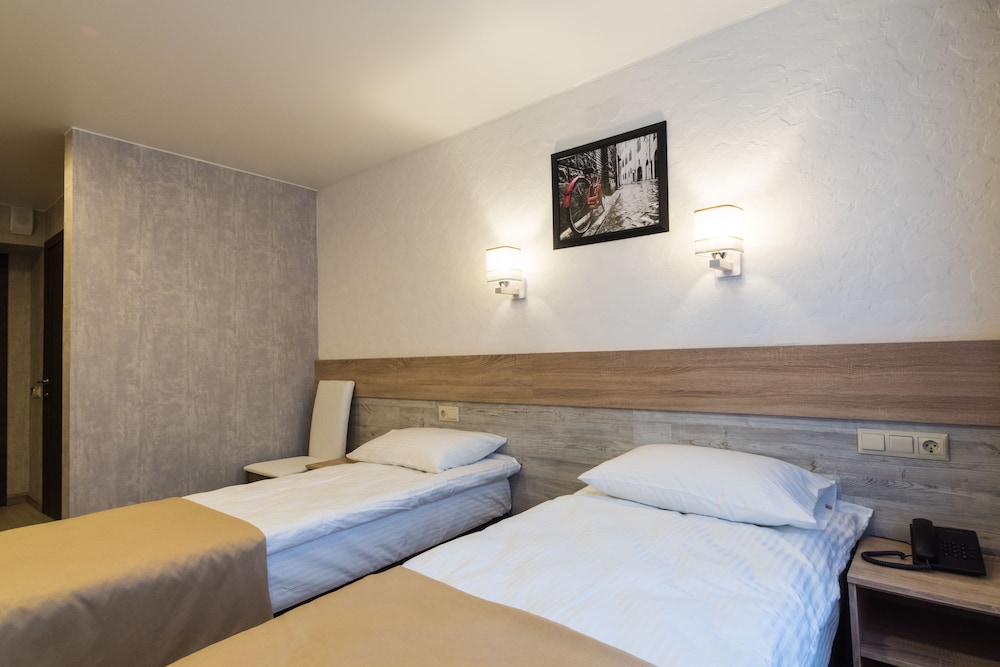 Standard Double or Twin Room photo 2