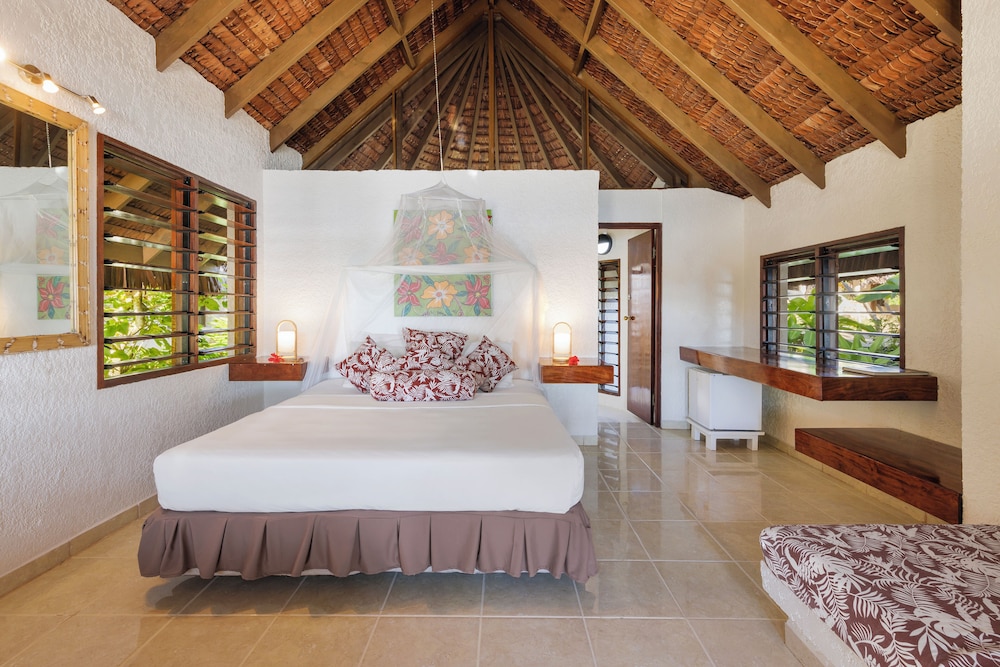 Bungalow, Beachfront - Photo 2