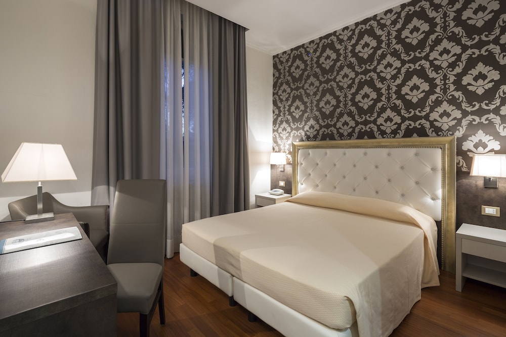 Prestige Double Room - Photo 1