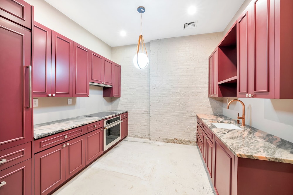 Premium Townhome, Multiple Bedrooms, Executive Level photo 3