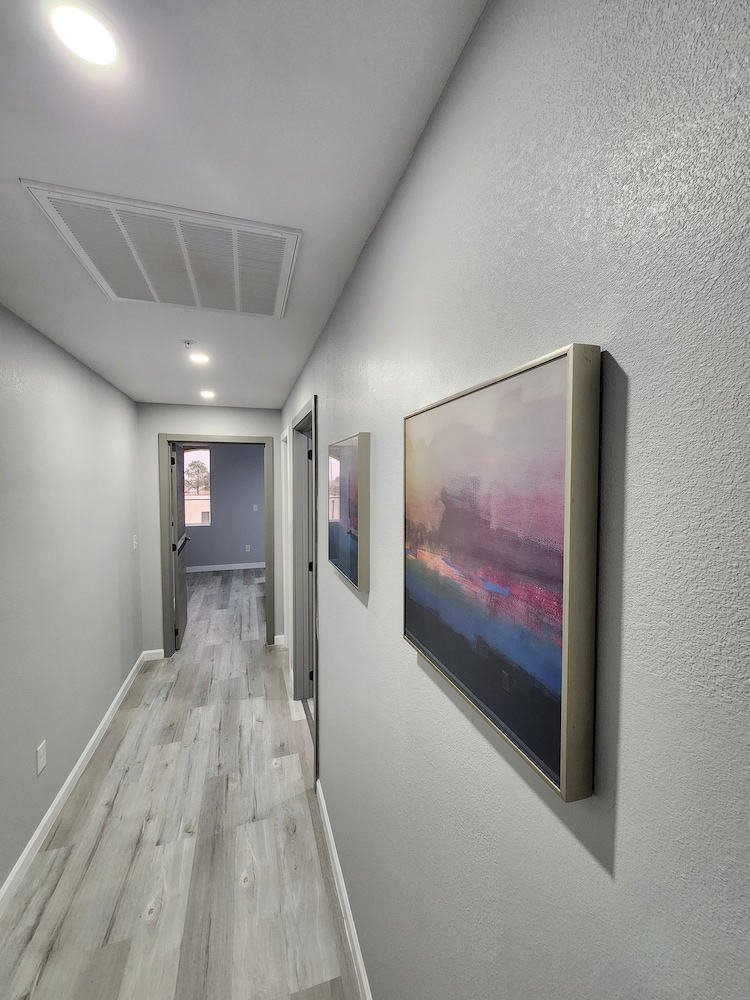 Luxury Apartment, City View